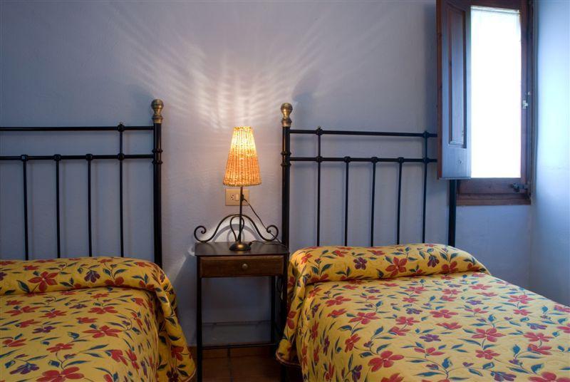 Mas Masnou Guest House Olot Room photo